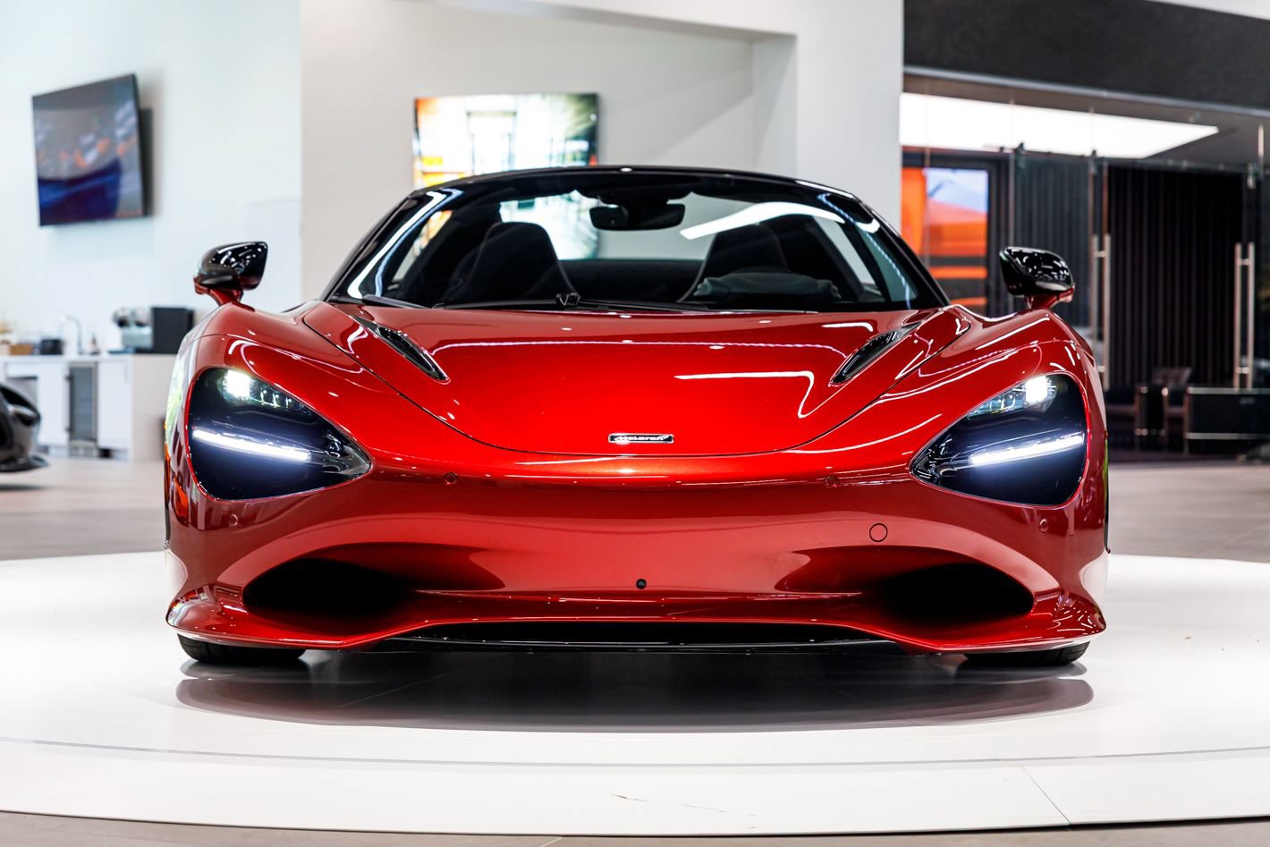 Used 2027 McLaren 750S Spider photo 18