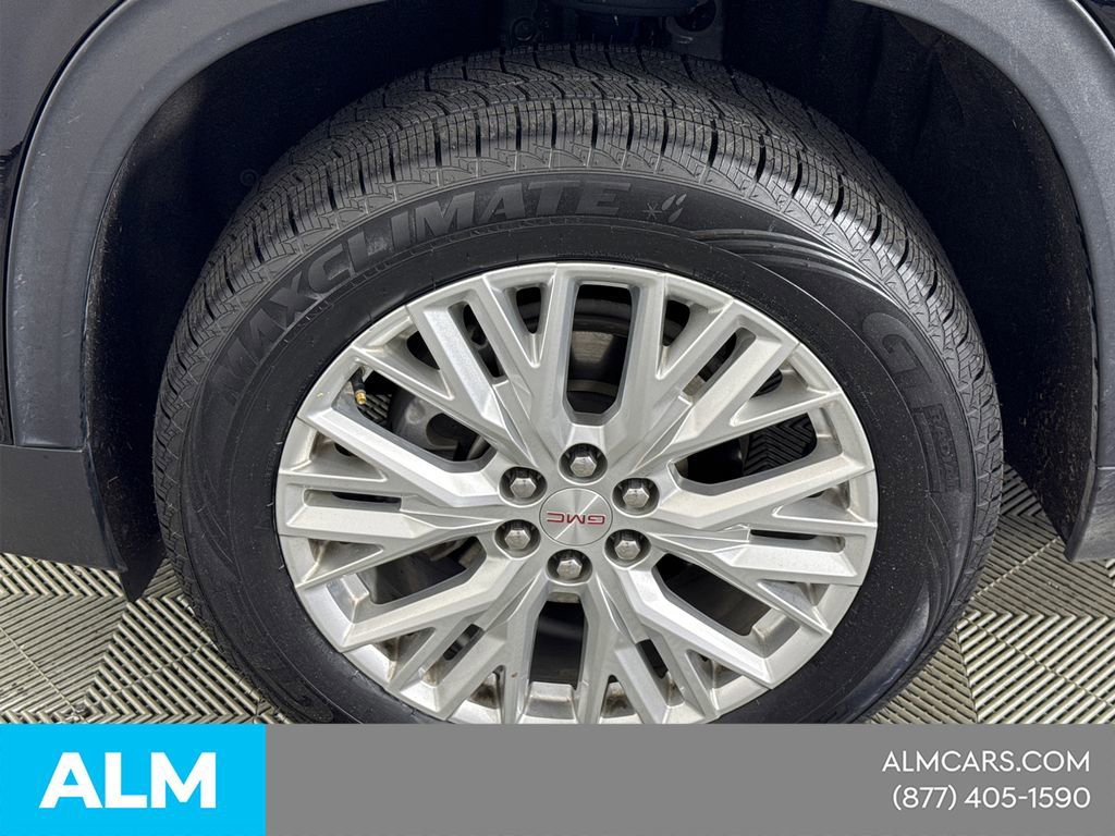 2024 GMC Acadia Elevation