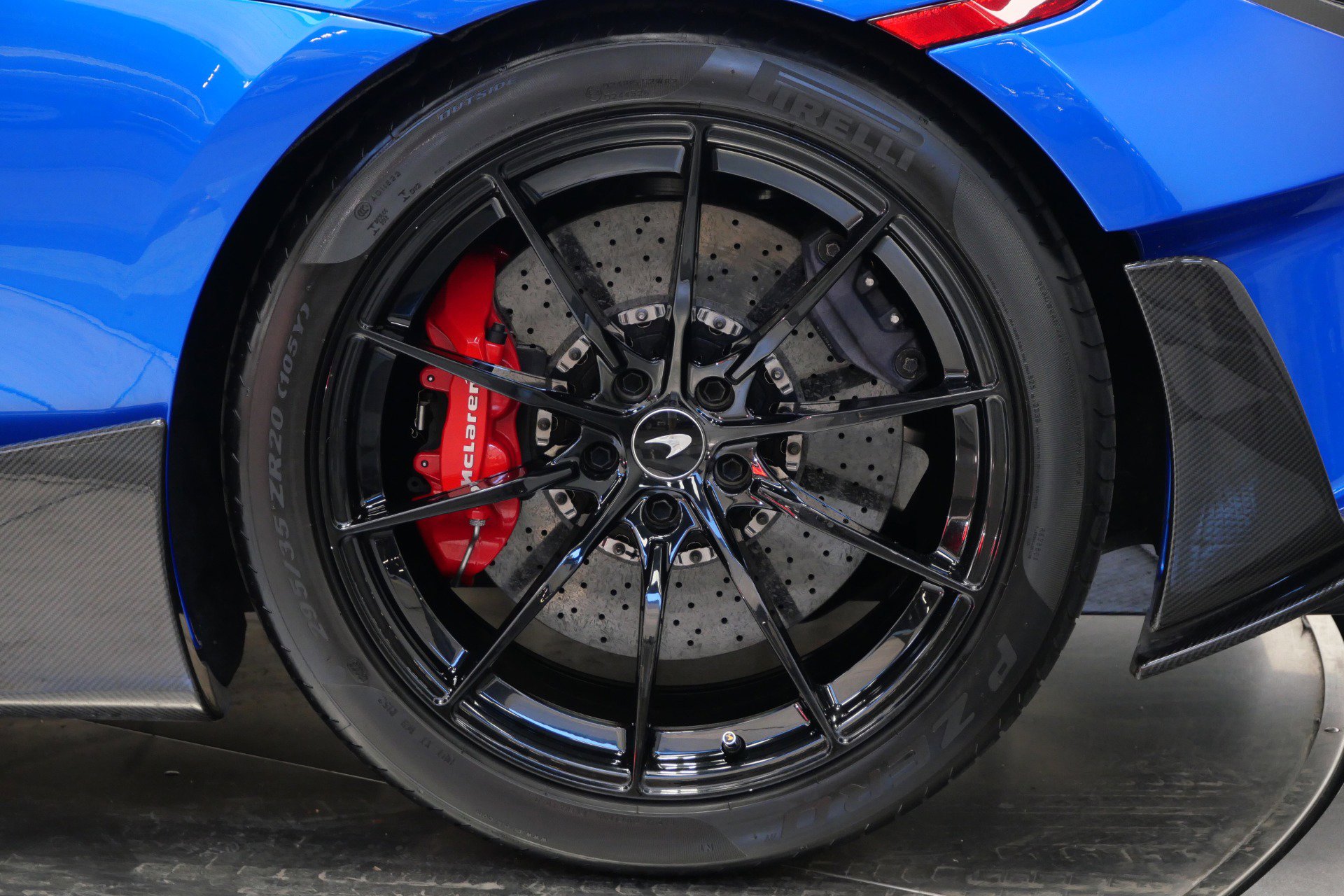 Used 2019 McLaren 600LT photo 11