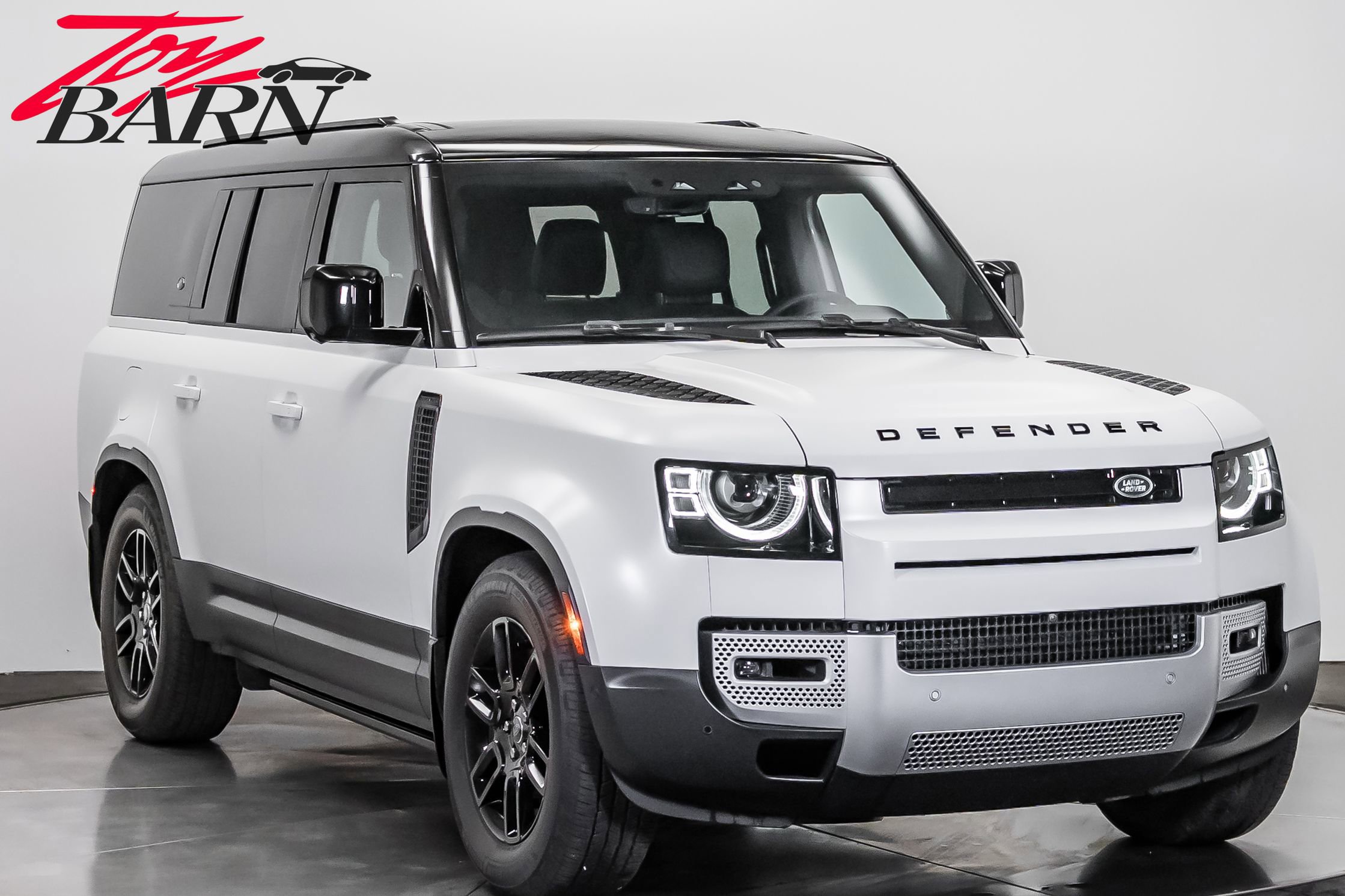 2023 Land Rover Defender 130 SE