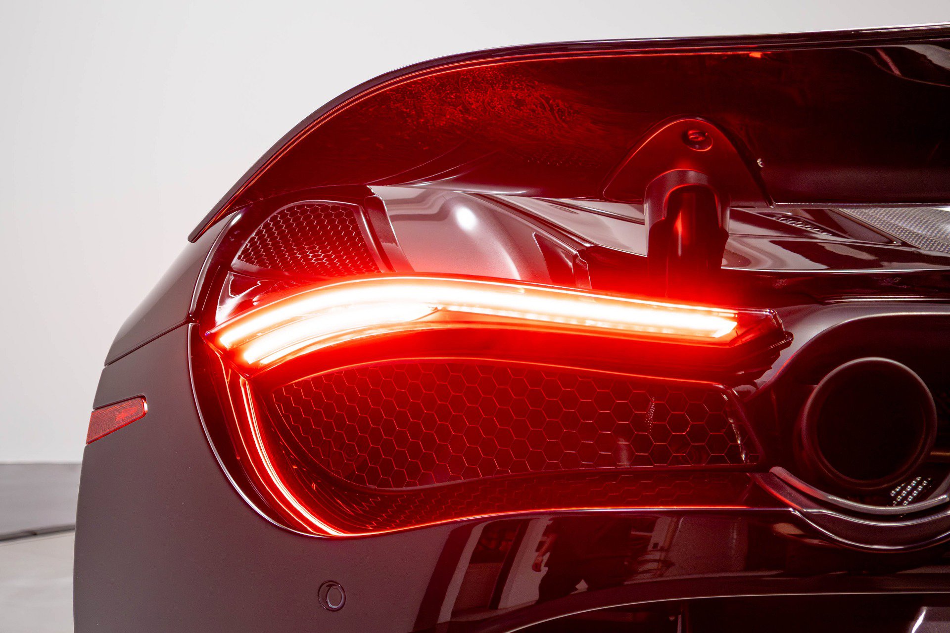Used 2019 McLaren 720S Luxury photo 45