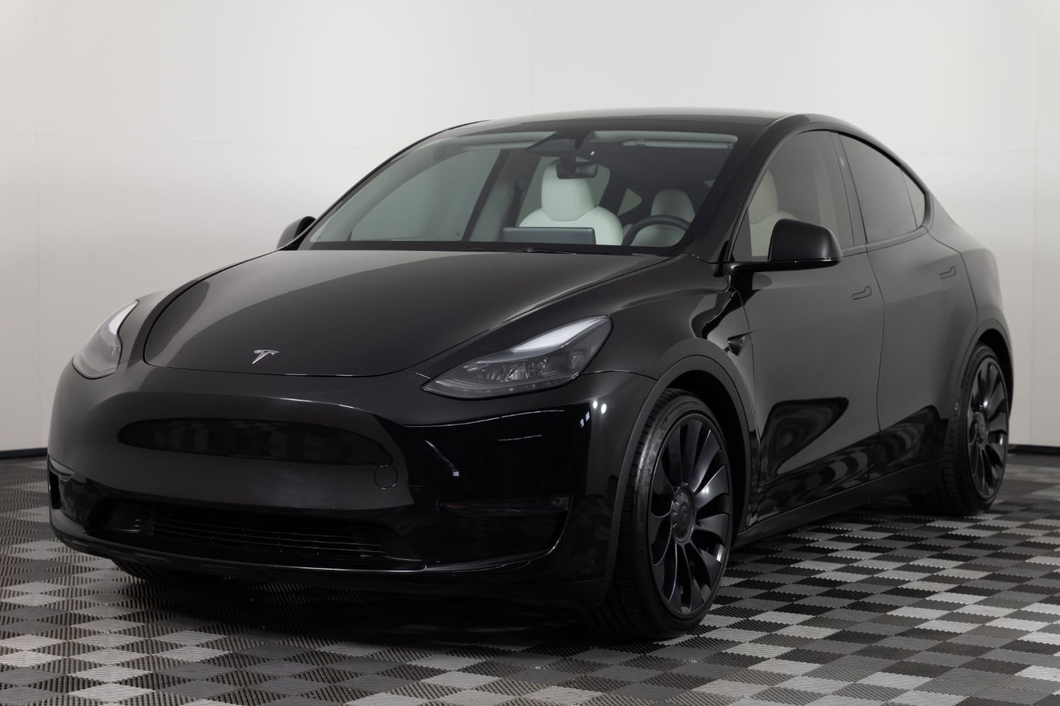 2024 Tesla Model Y Performance