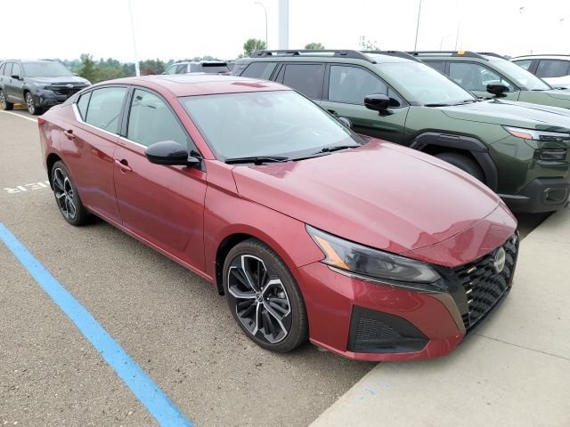 Used 2023 Nissan Altima 2.5 SR