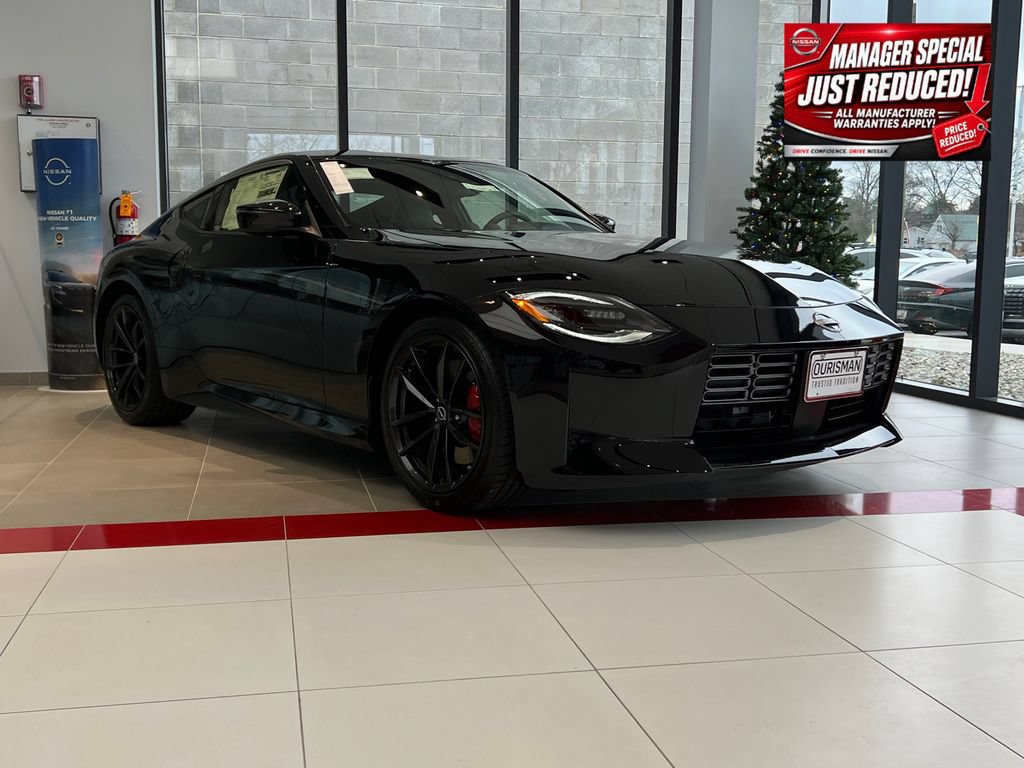 New 2025 Nissan Z Performance w/ Floor Mat Package