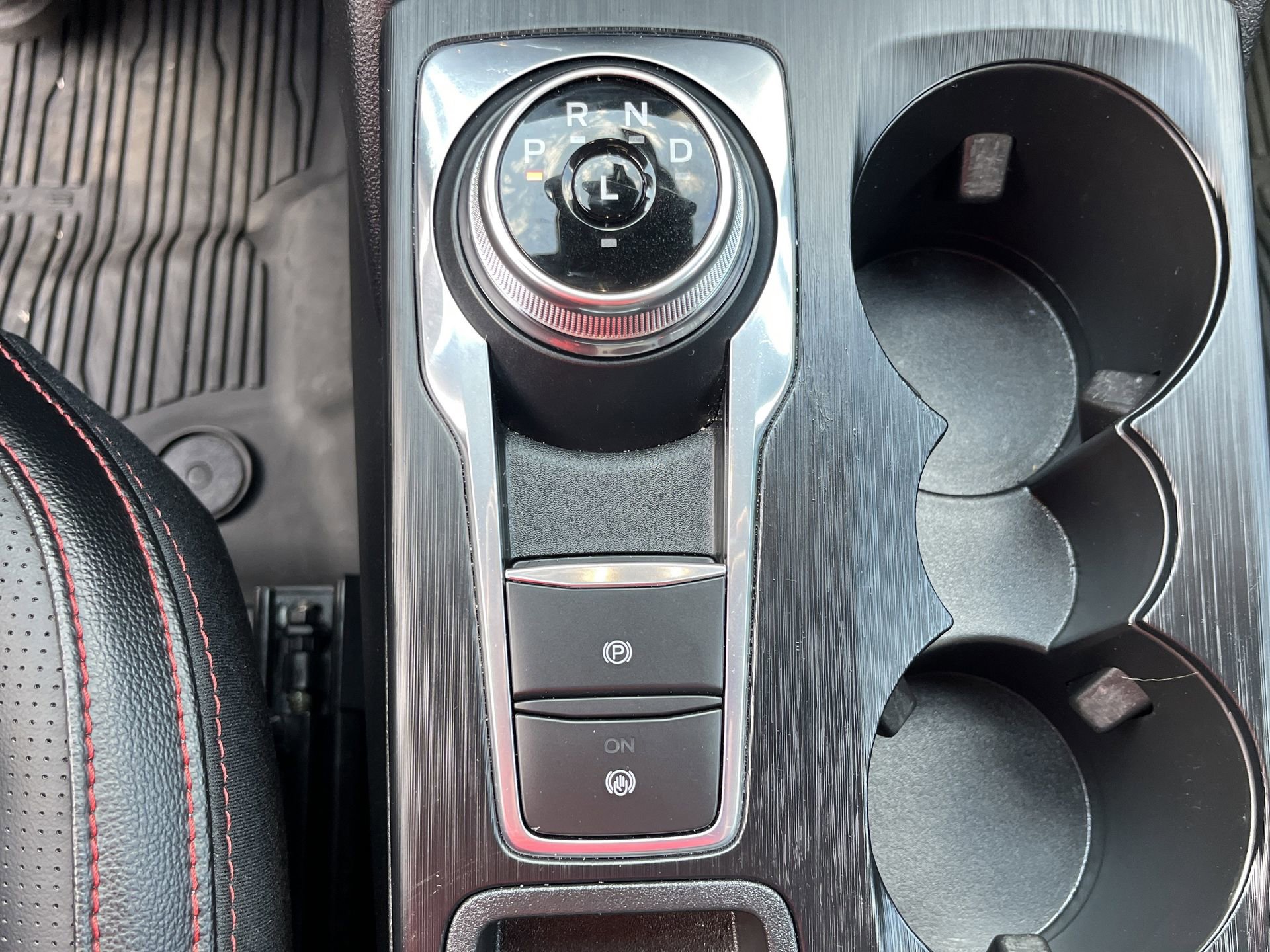 2025 Ford Escape ST-Line Elite