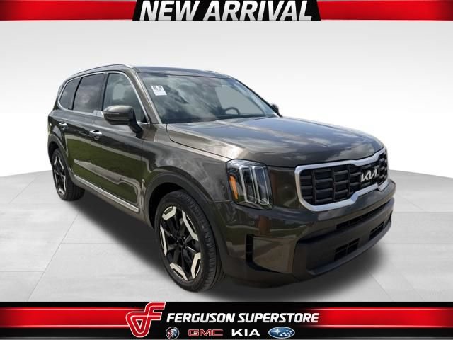 Certified 2025 Kia Telluride S