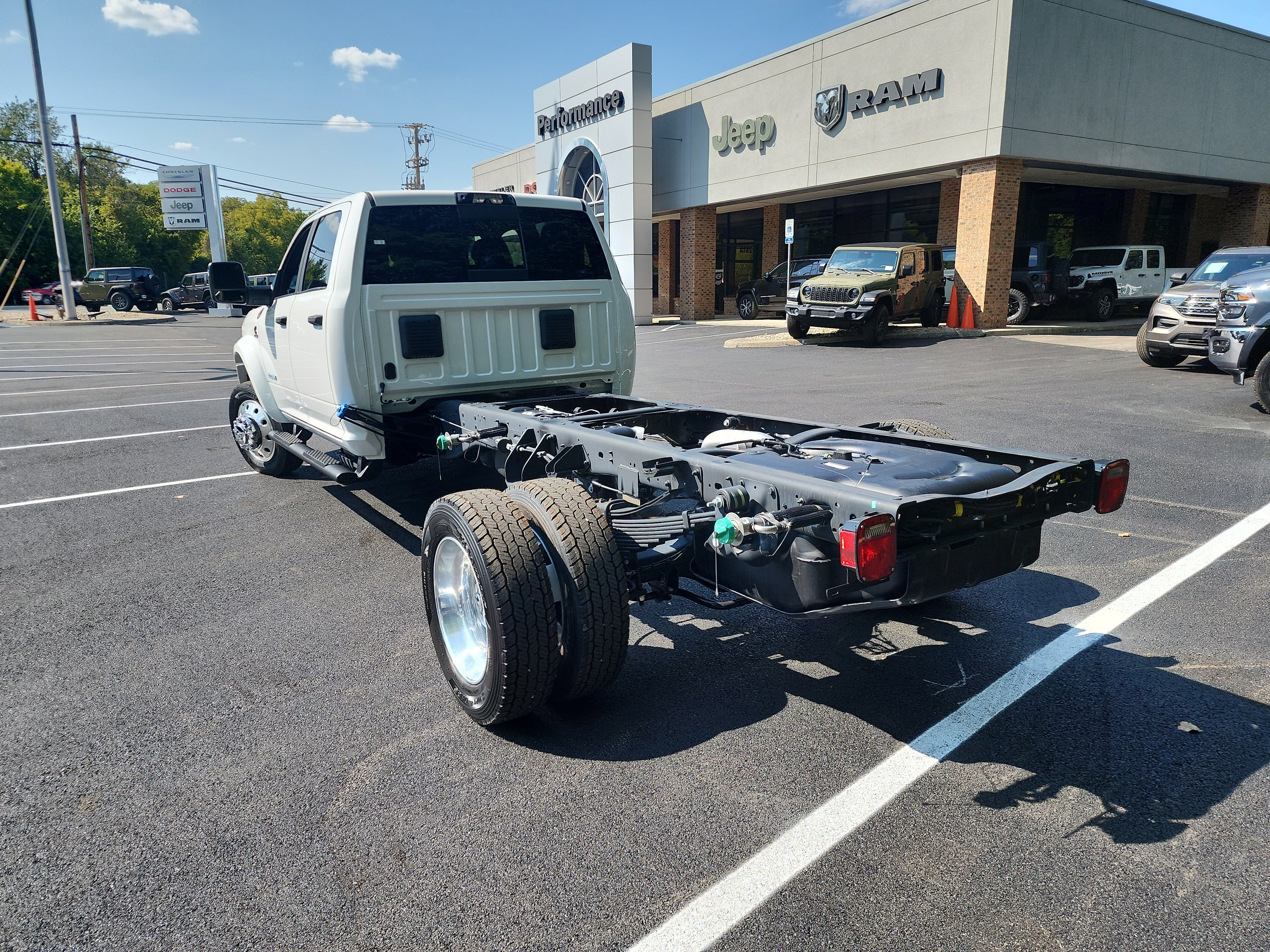 2026 RAM 5500 4x4 Crew Cab