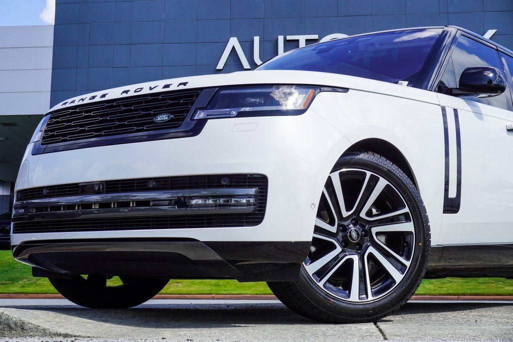 2023 Land Rover Range Rover SE