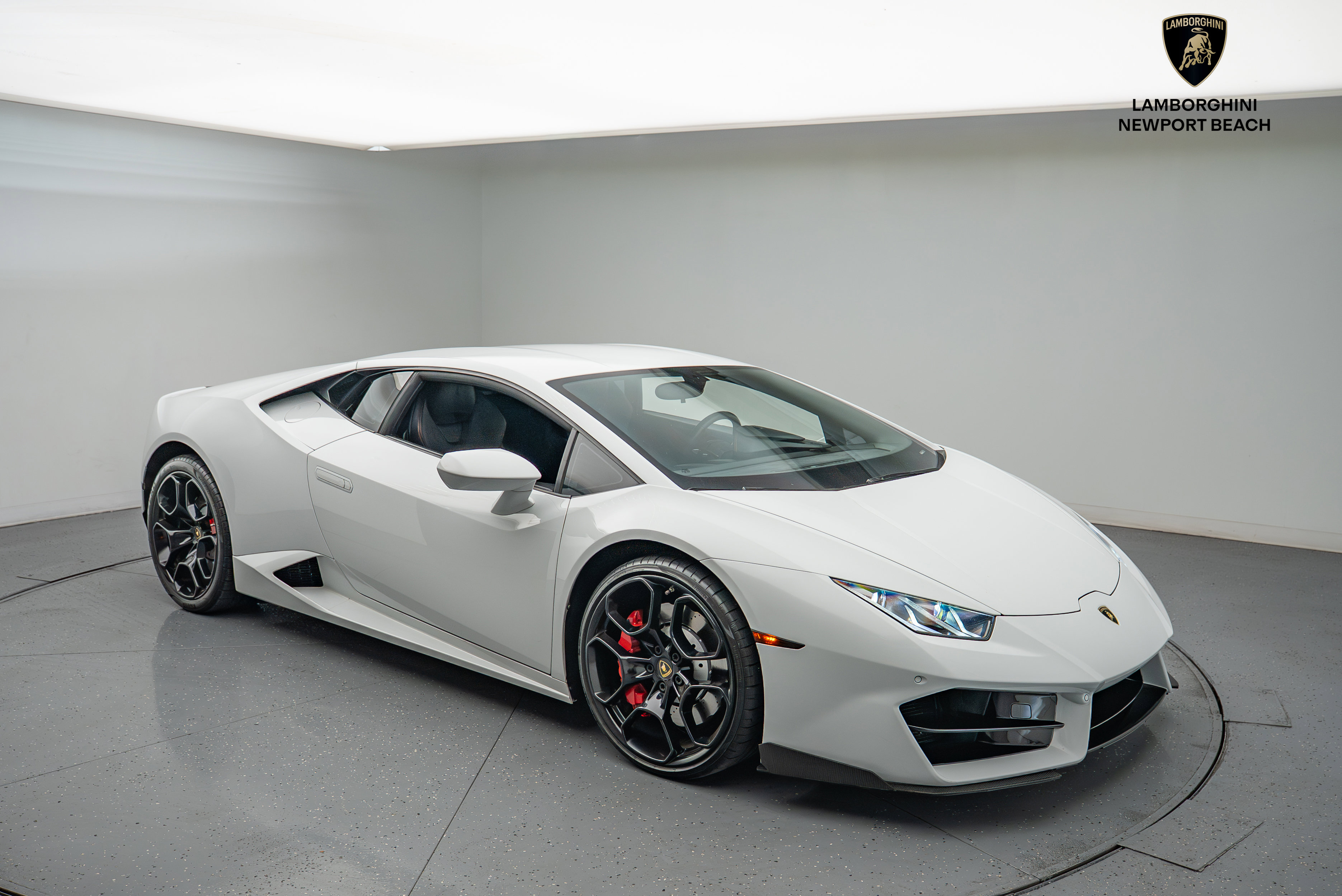 Used 2017 Lamborghini Huracan LP 580-2