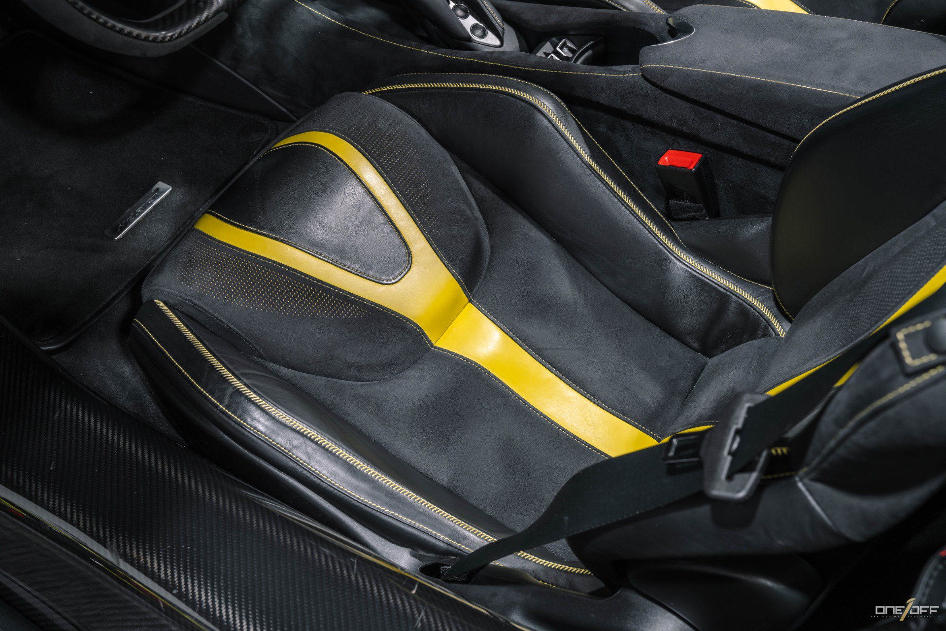 Used 2020 McLaren 720S Performance photo 28