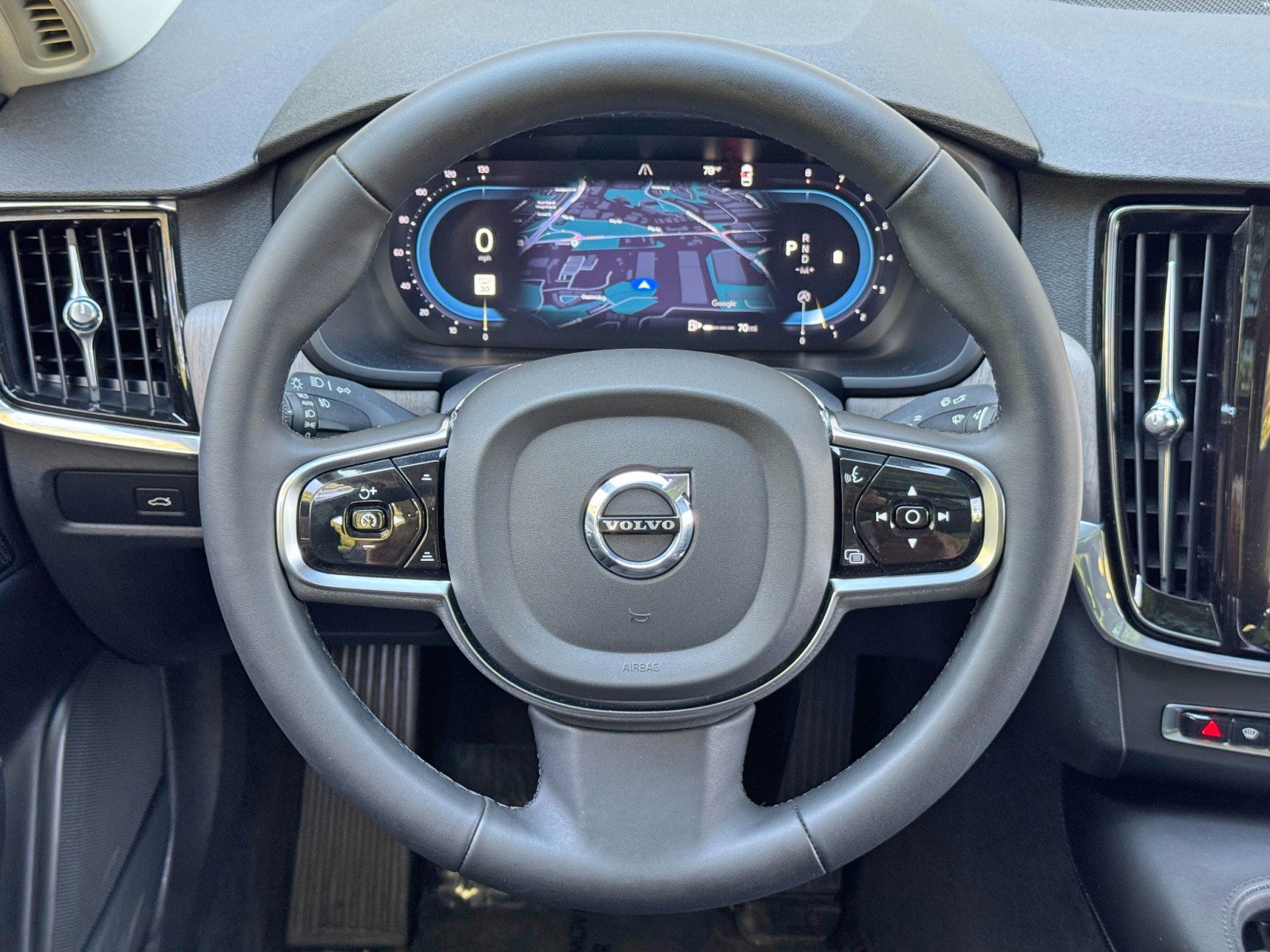 2023 Volvo S90 B6 Plus