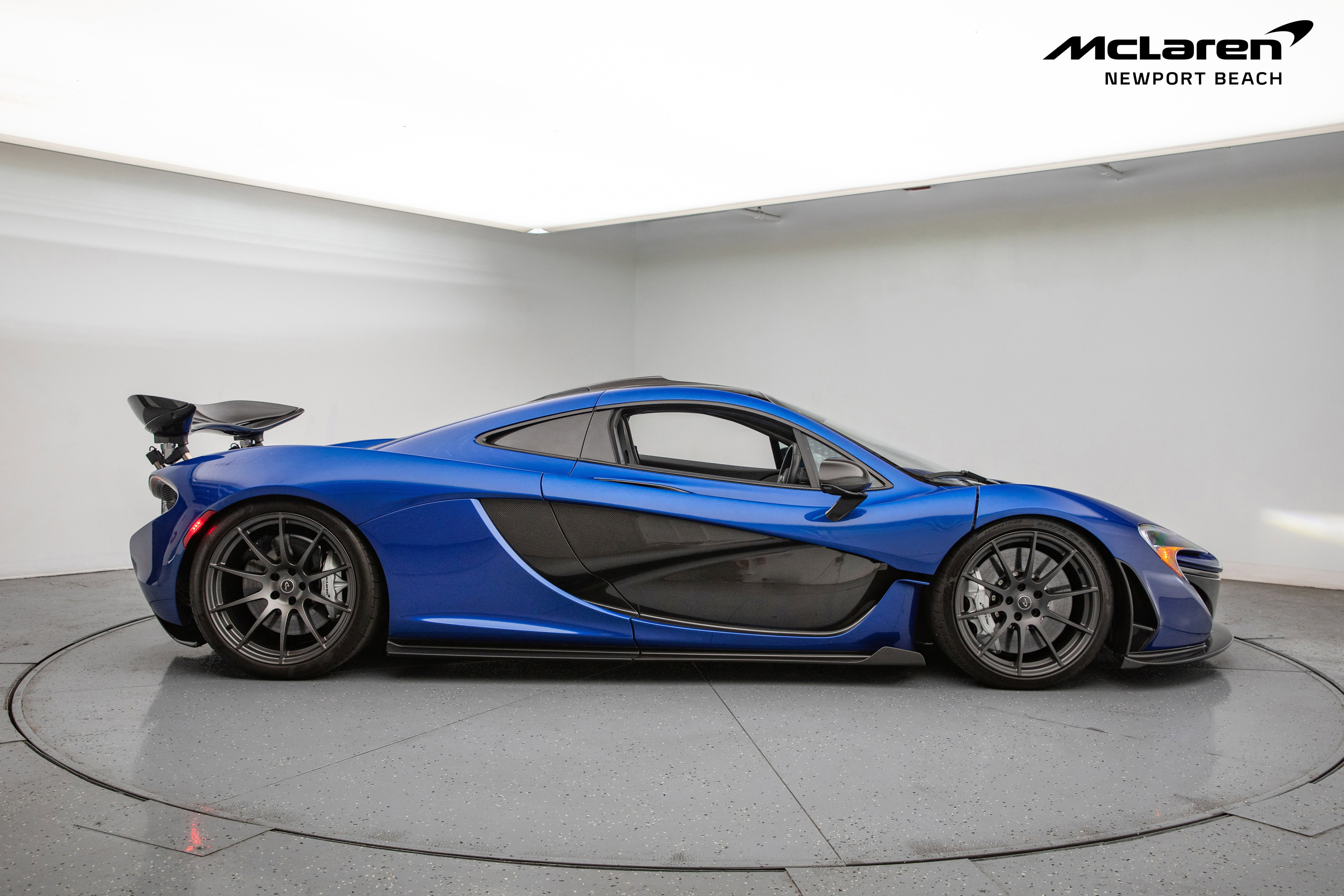 Used 2014 McLaren P1 photo 34