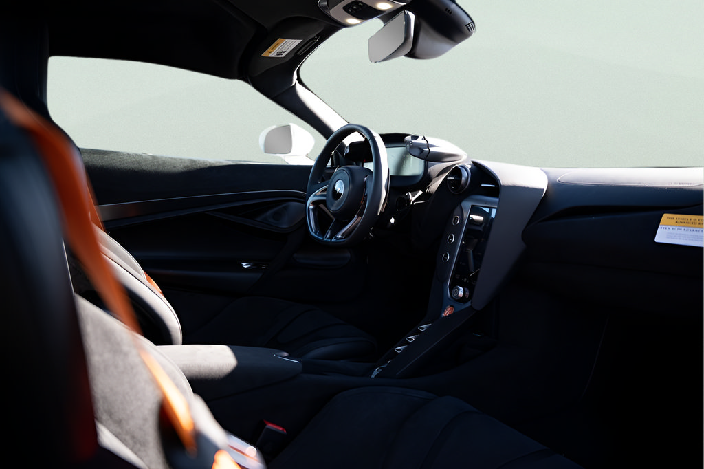 New 2026 McLaren 750S photo 46