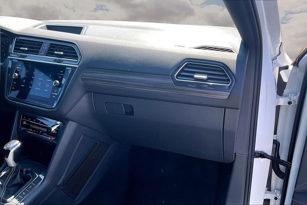 2022 Volkswagen Tiguan SEL R-Line