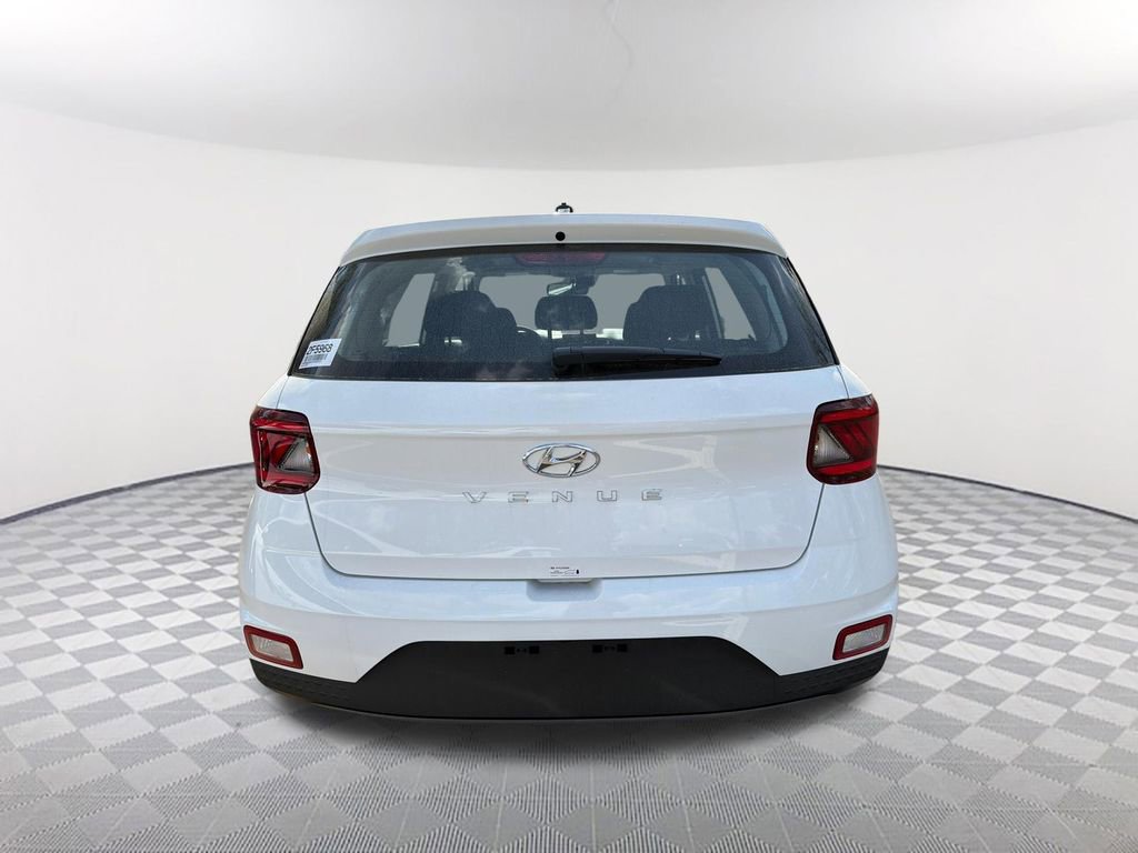 2026 Hyundai Venue SE