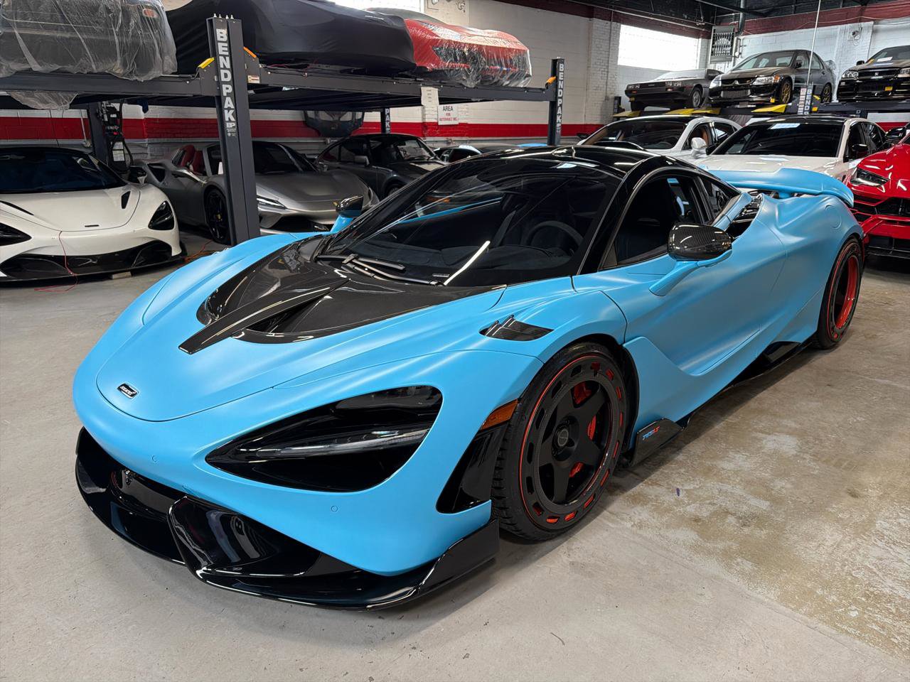 Used 2021 McLaren 765LT photo 11