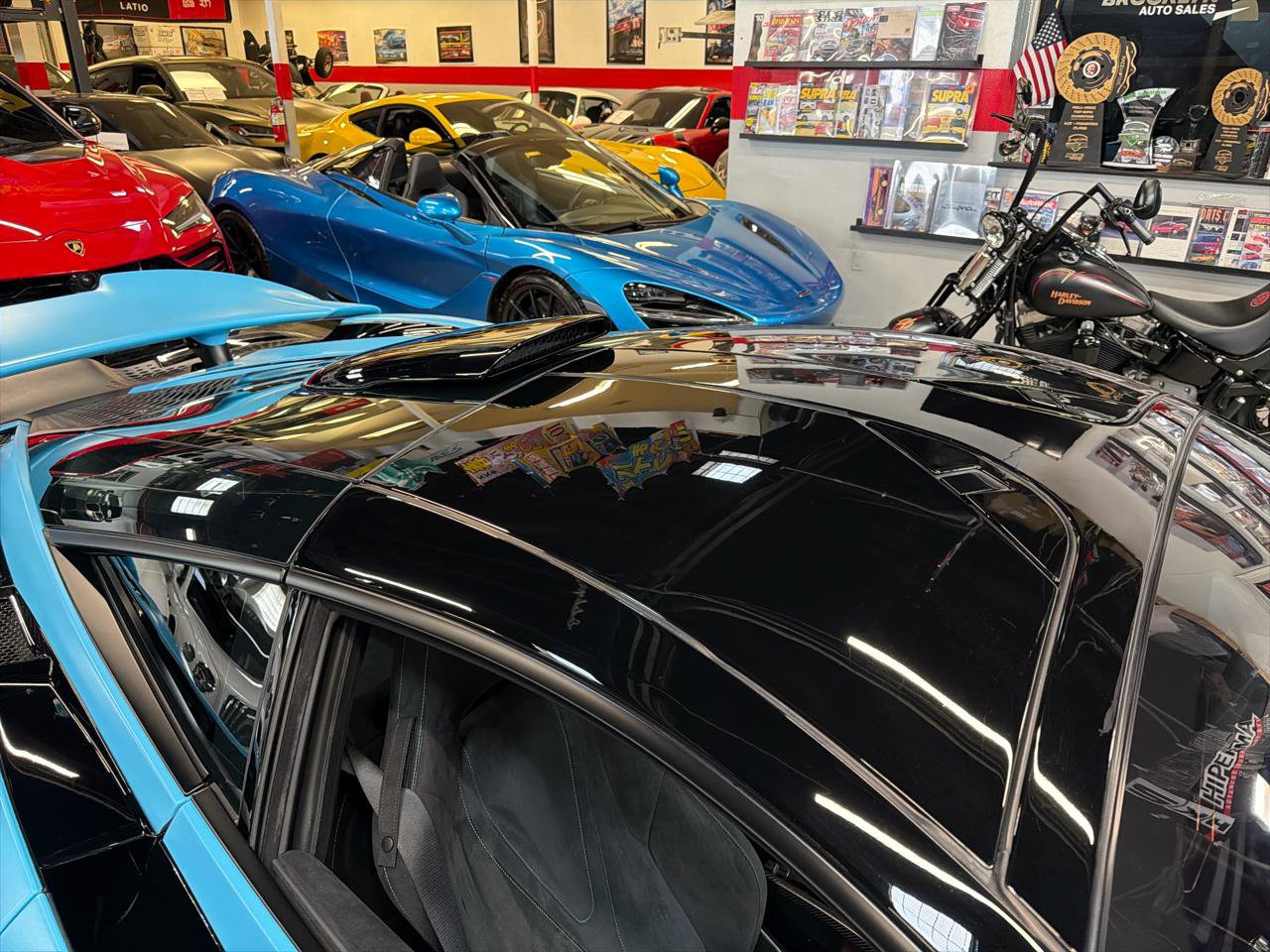 Used 2021 McLaren 765LT photo 18