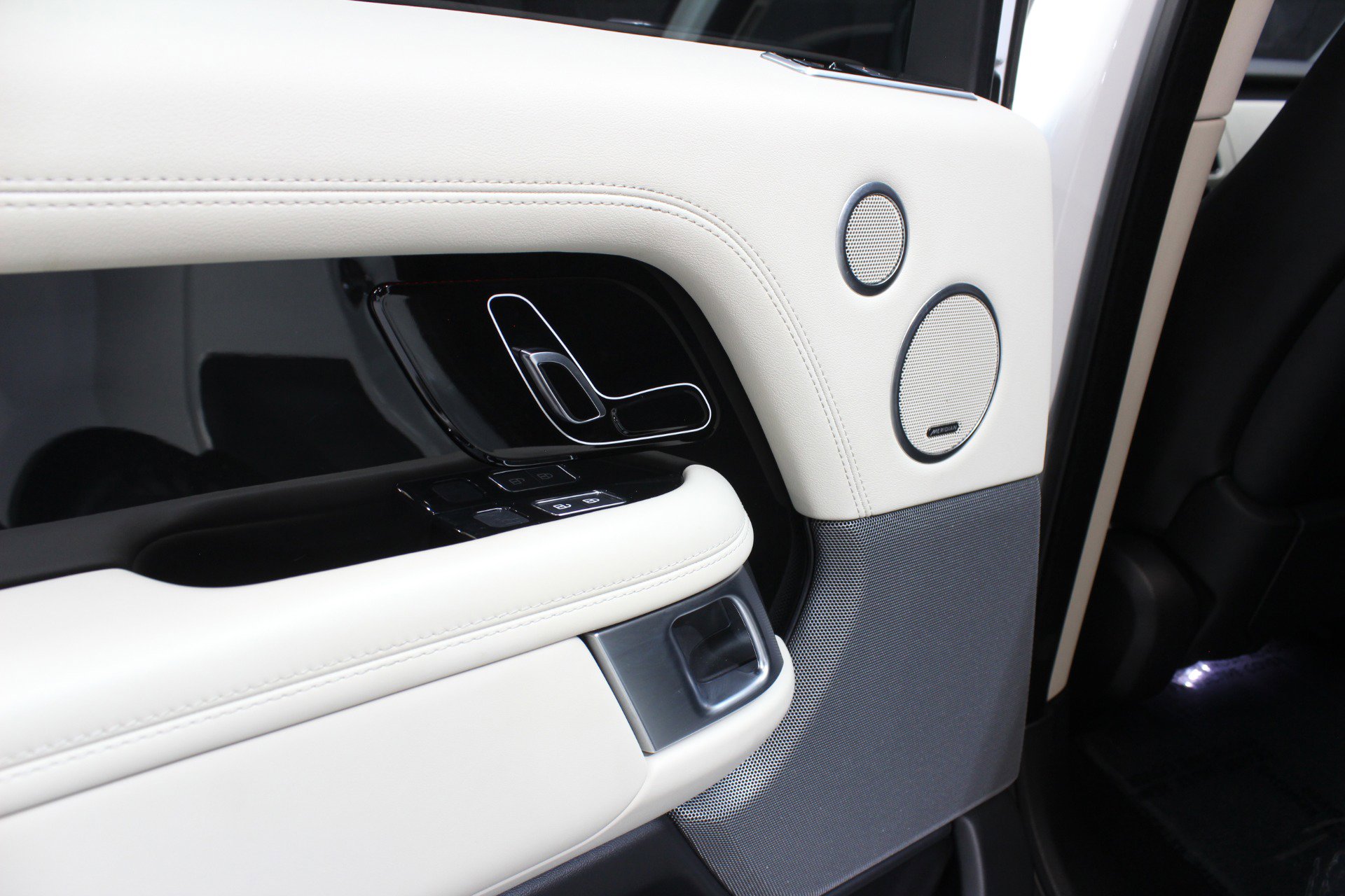 2021 Land Rover Range Rover Westminster Edition