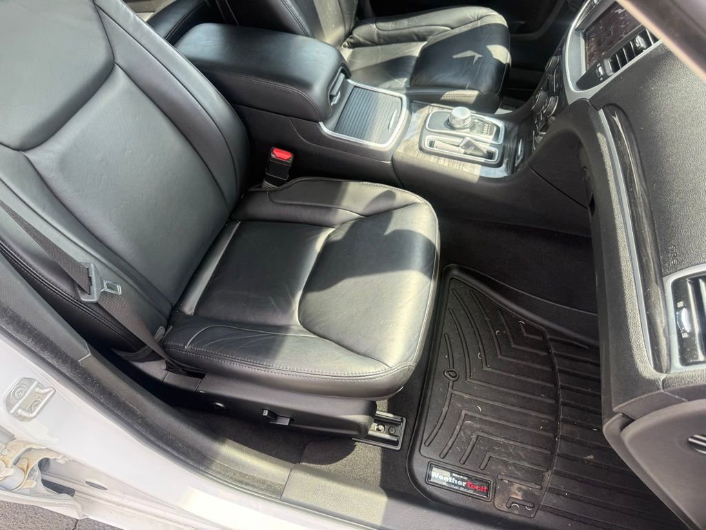 2020 Chrysler 300 Touring L