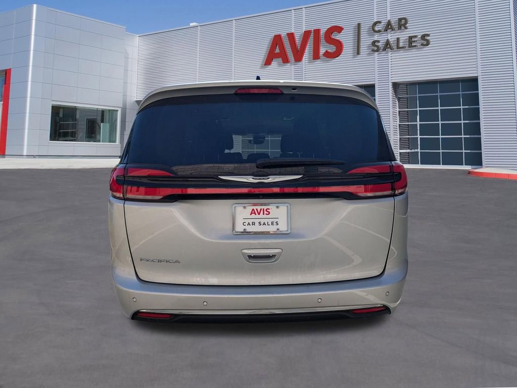 2024 Chrysler Pacifica Touring-L