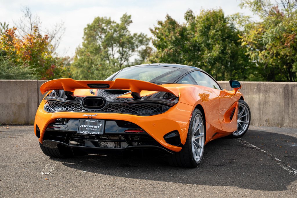 Used 2024 McLaren 750S photo 9