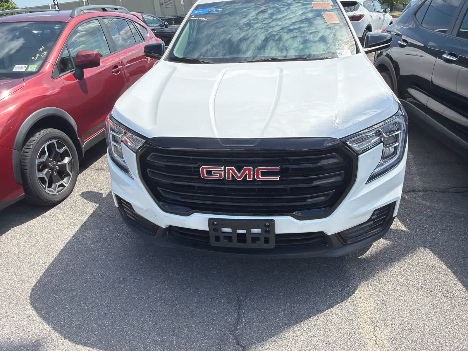 Used 2024 GMC Terrain SLE w/ Driver Convenience Package