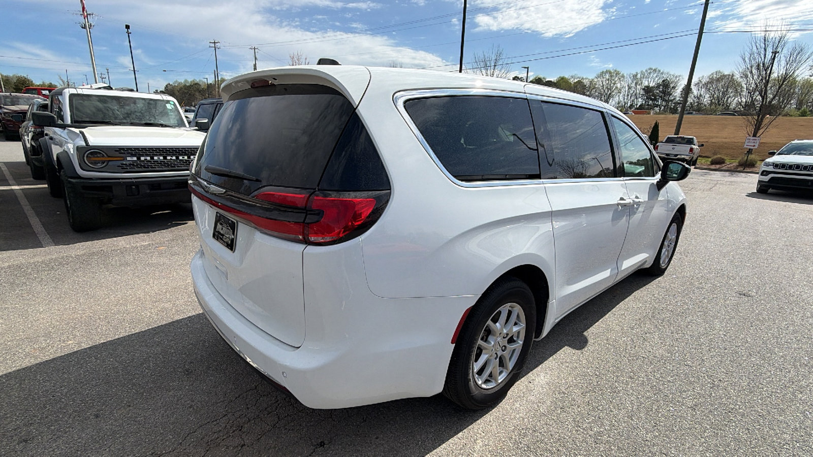 2024 Chrysler Pacifica Touring-L