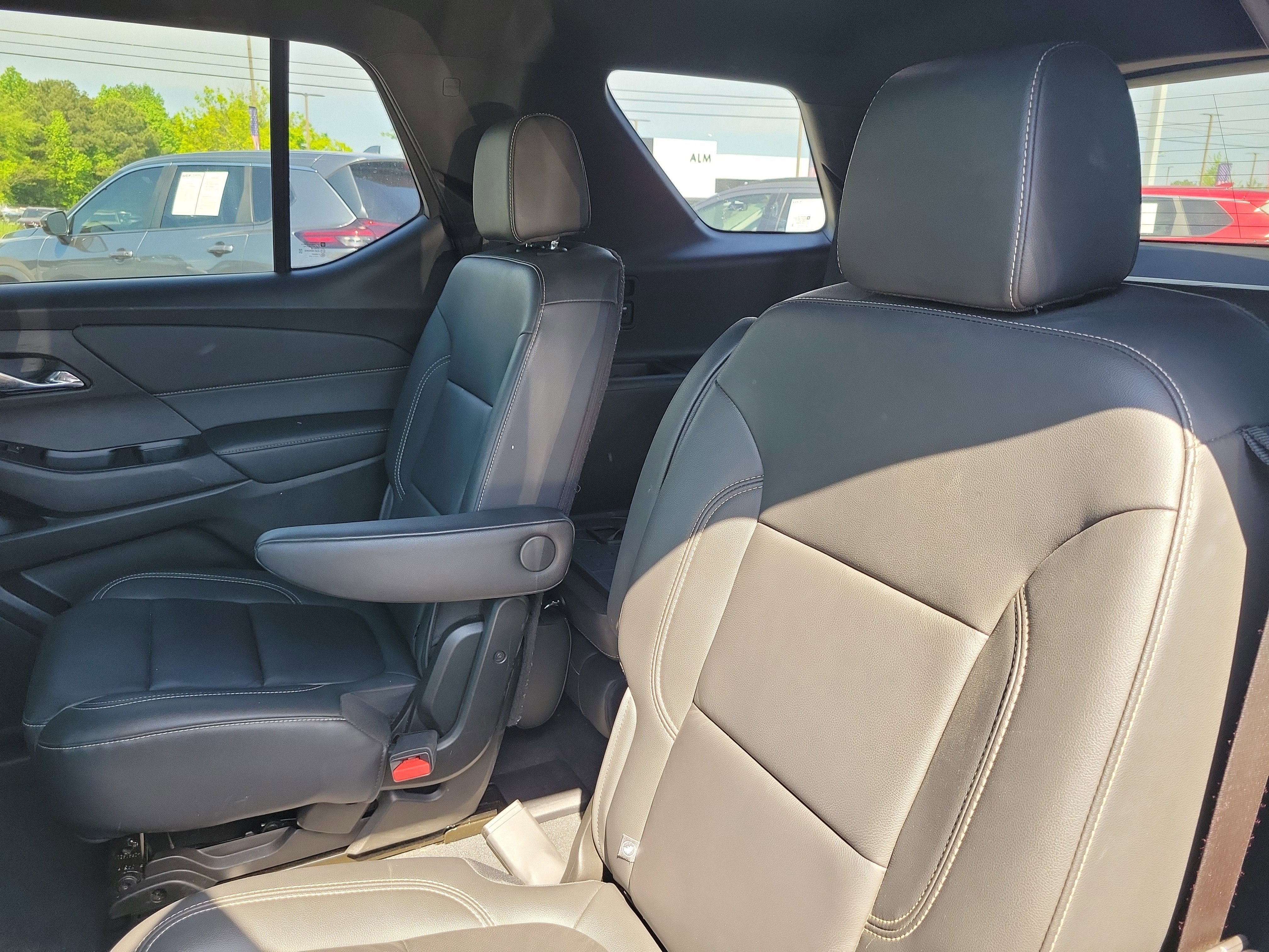 2023 Chevrolet Traverse LT