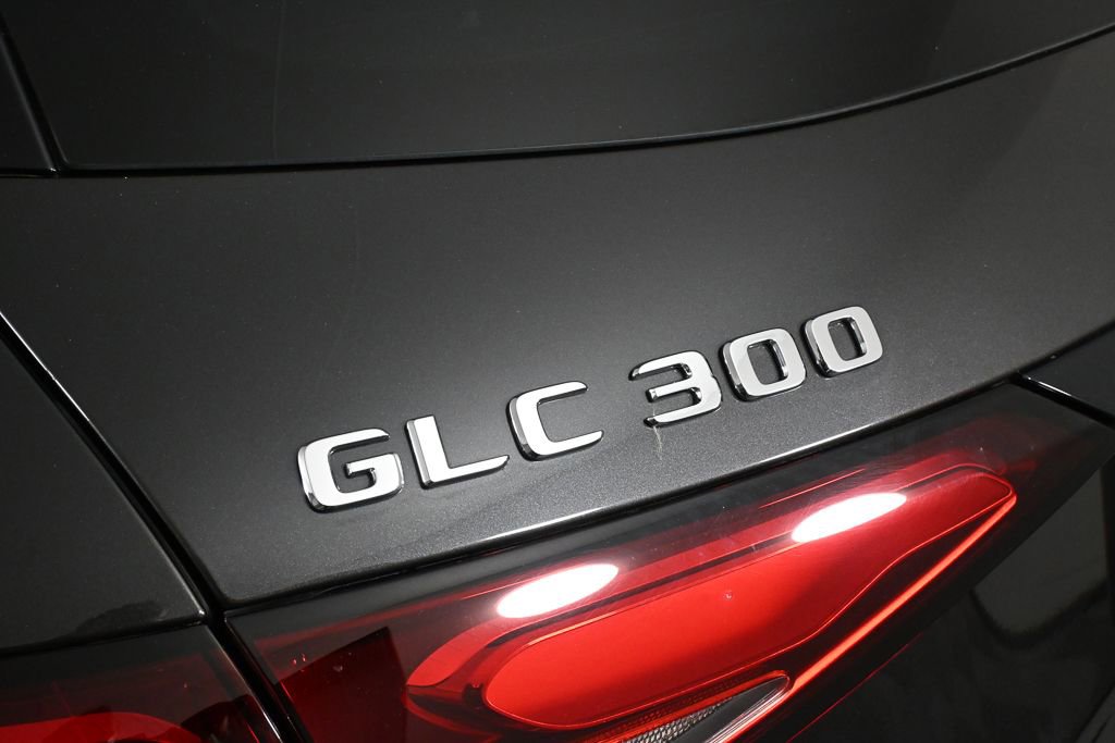 2024 Mercedes-Benz GLC 300