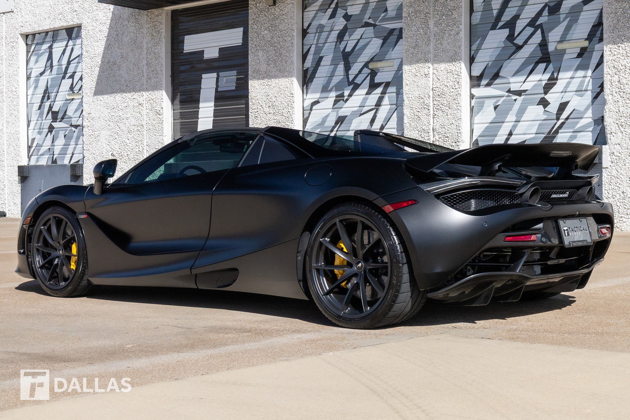Used 2022 McLaren 720S Luxury photo 11