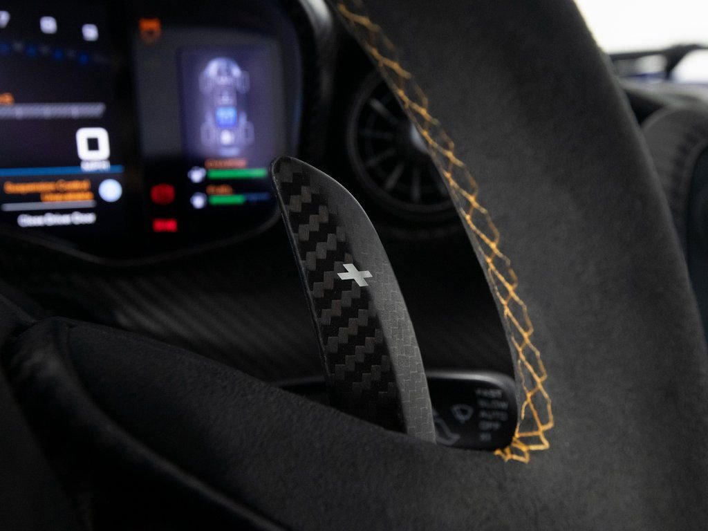 Used 2015 McLaren P1 photo 31