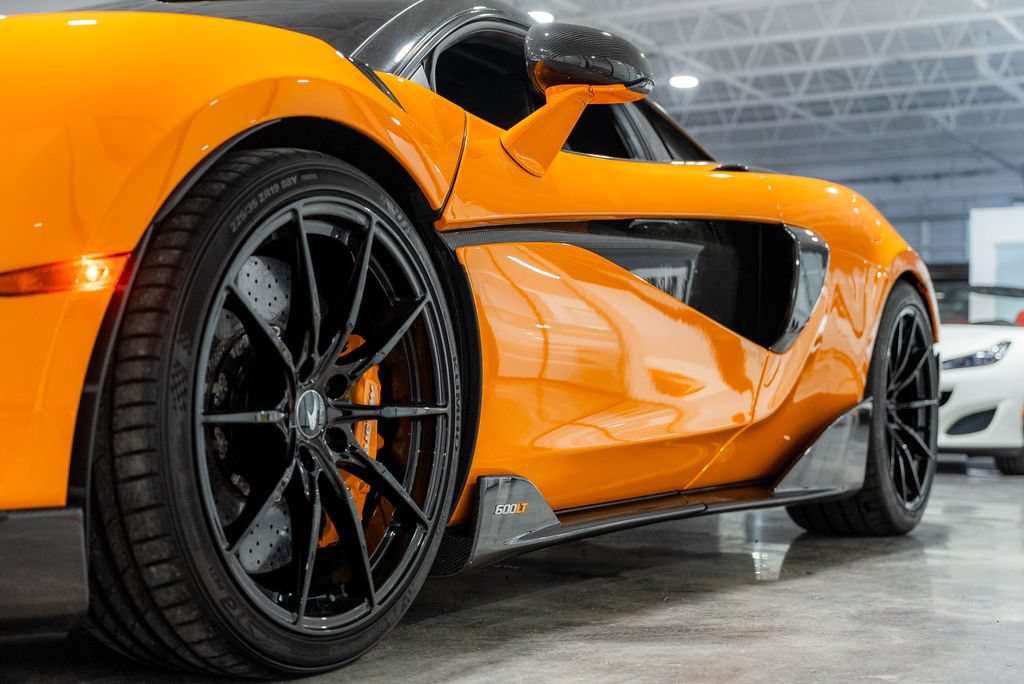 Used 2019 McLaren 600LT photo 30