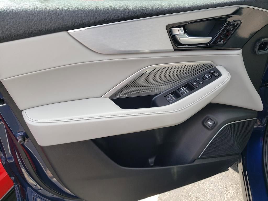 2023 Acura MDX SH-AWD w/ Technology Package