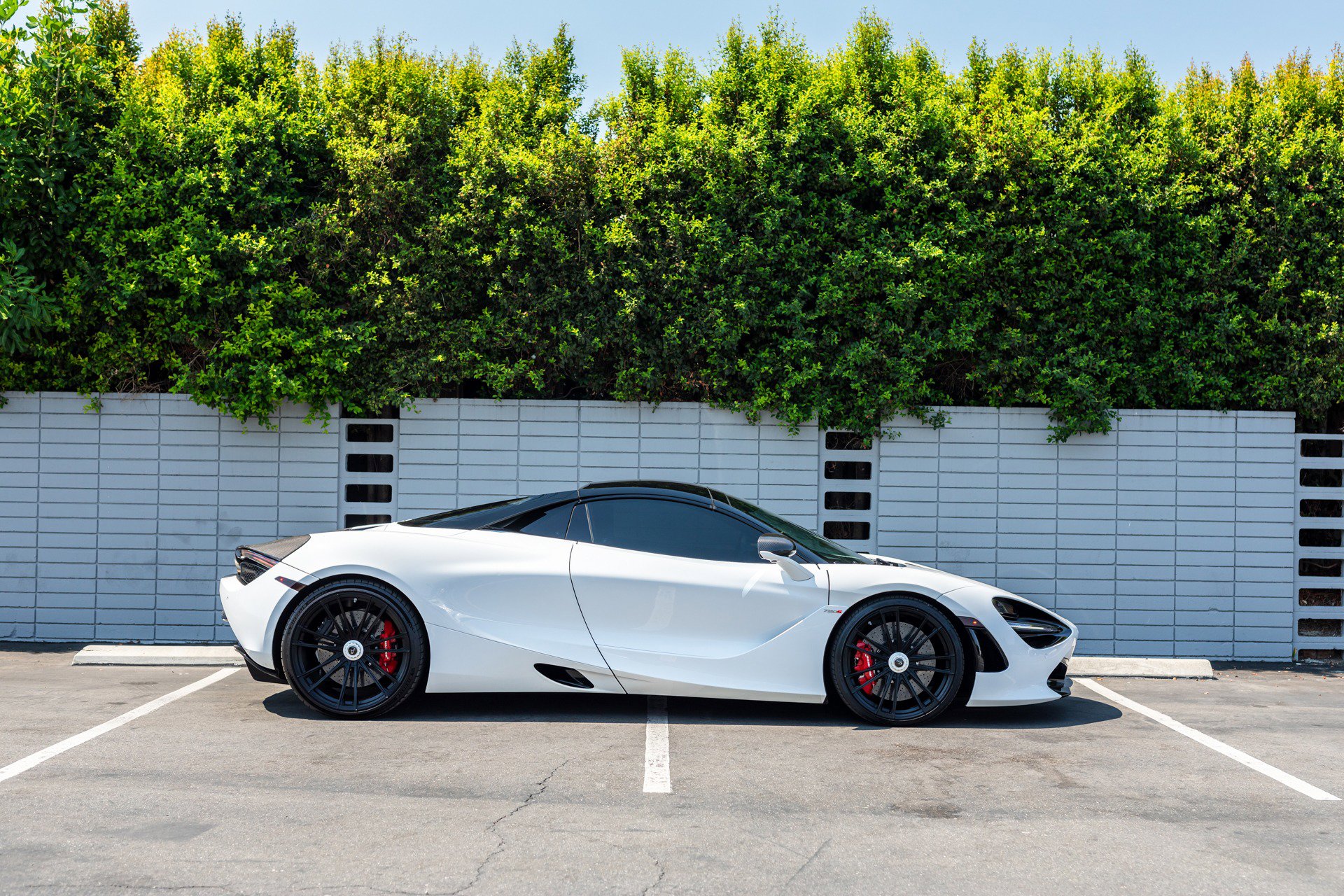 Used 2020 McLaren 720S Performance photo 22