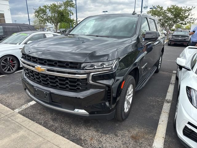 2023 Chevrolet Suburban LS