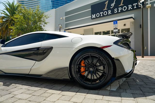 Used 2019 McLaren 600LT photo 17
