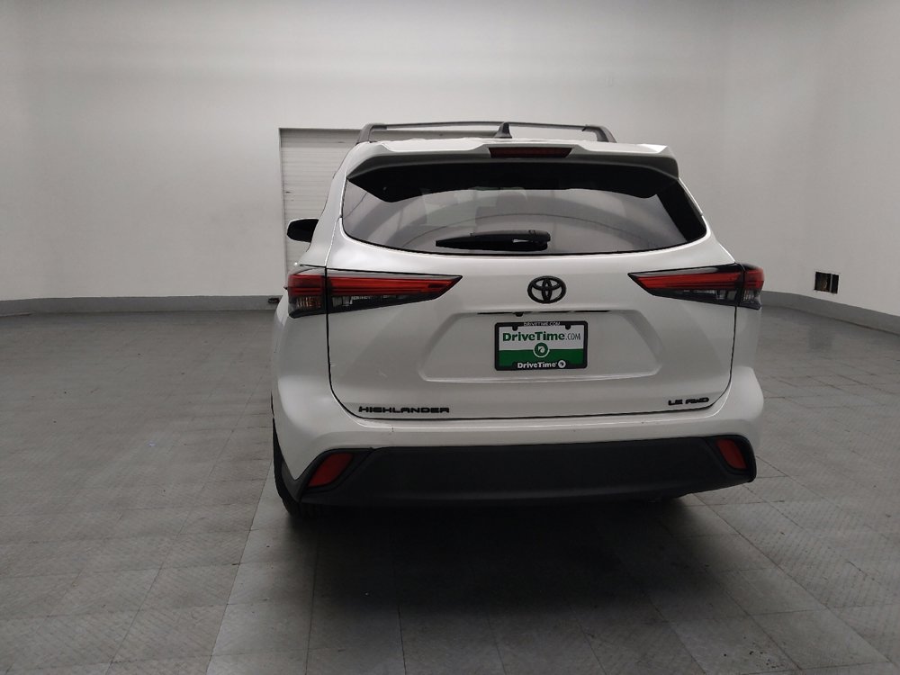 2022 Toyota Highlander LE