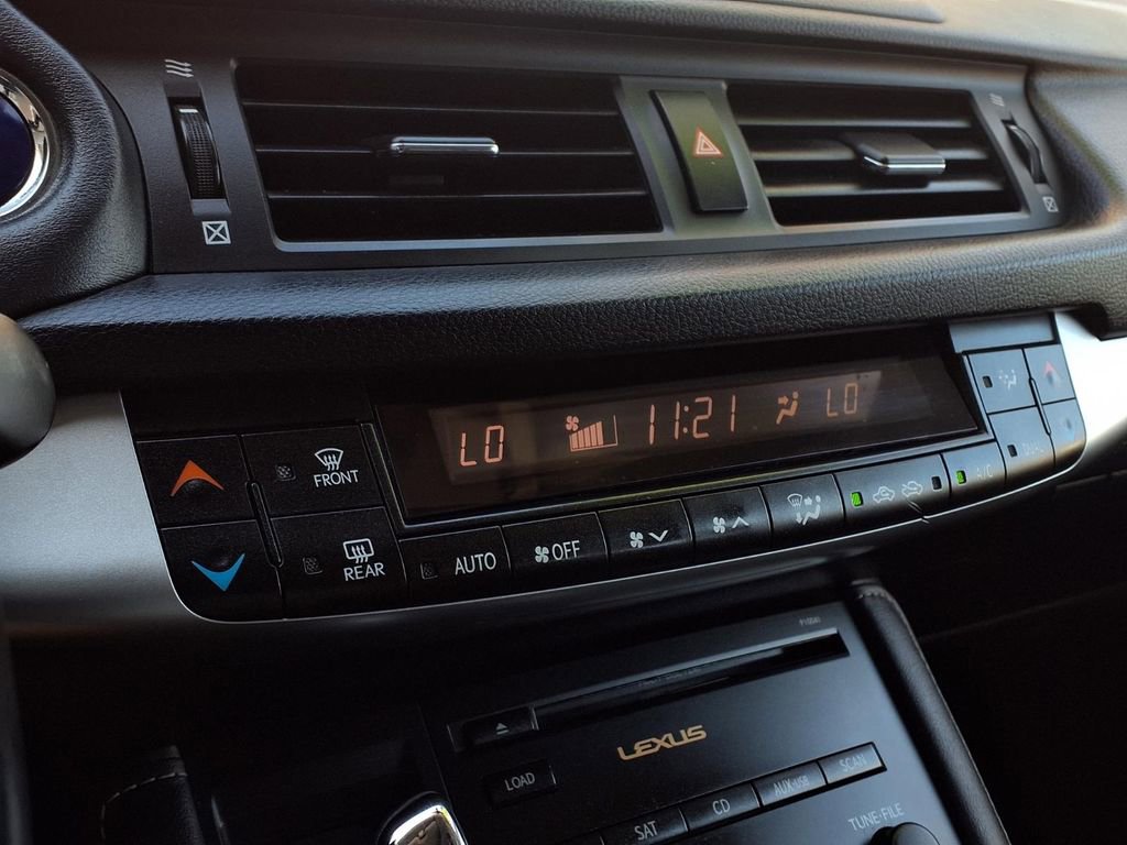 2011 Lexus CT 200h Premium