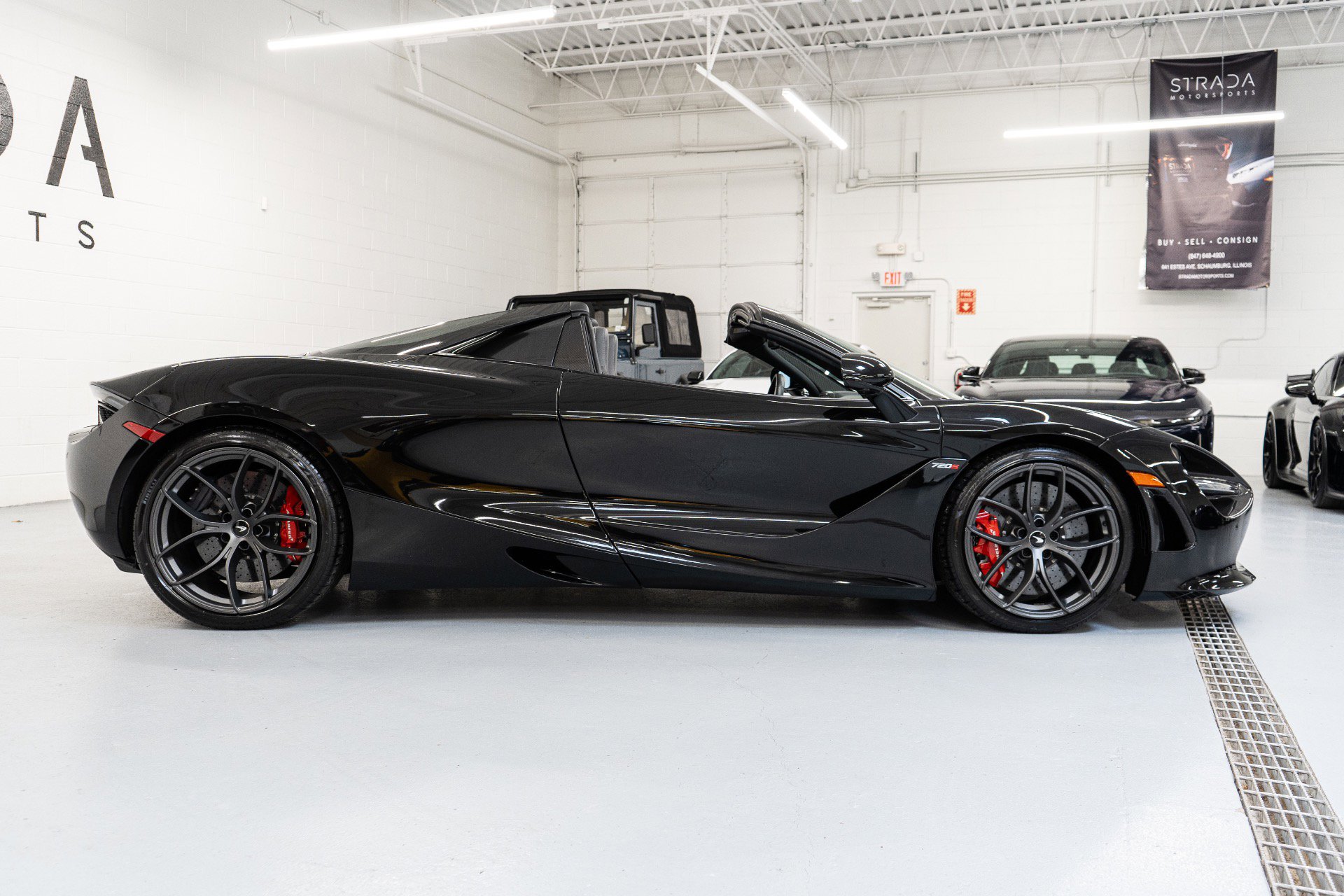 Used 2020 McLaren 720S Luxury photo 14