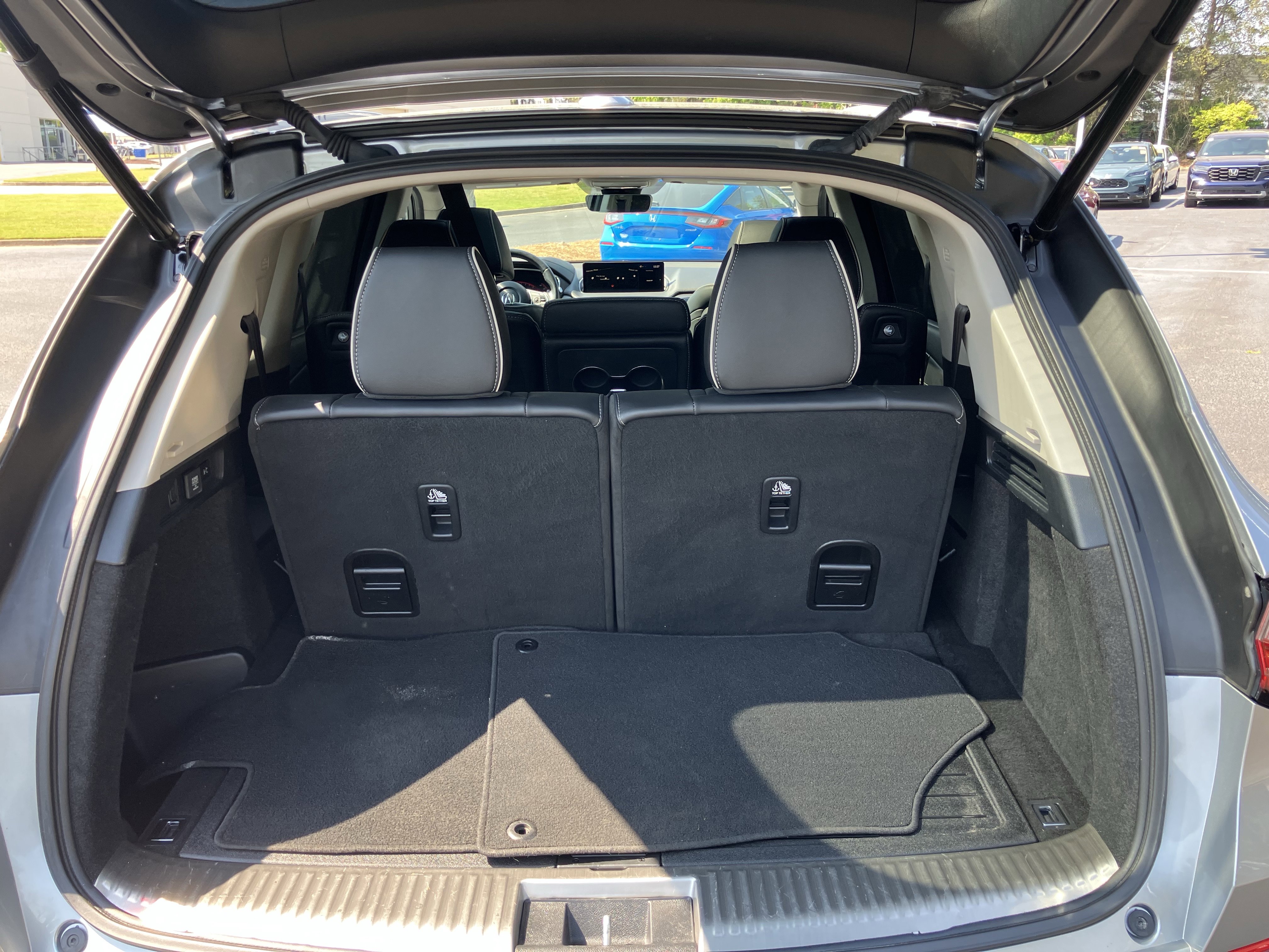 2023 Acura MDX SH-AWD w/ Advance Package