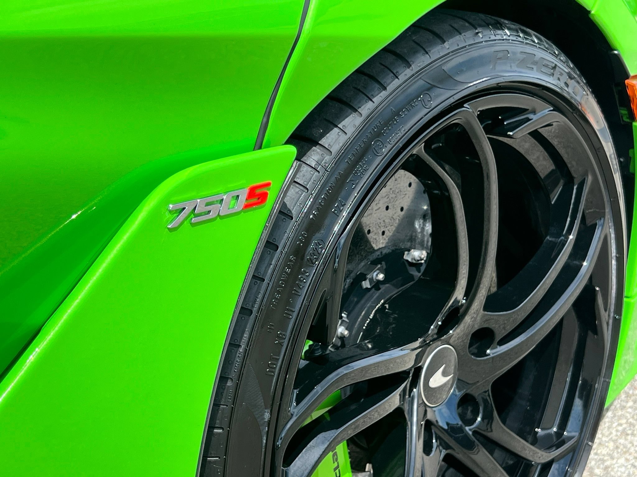 Used 2024 McLaren 750S photo 19