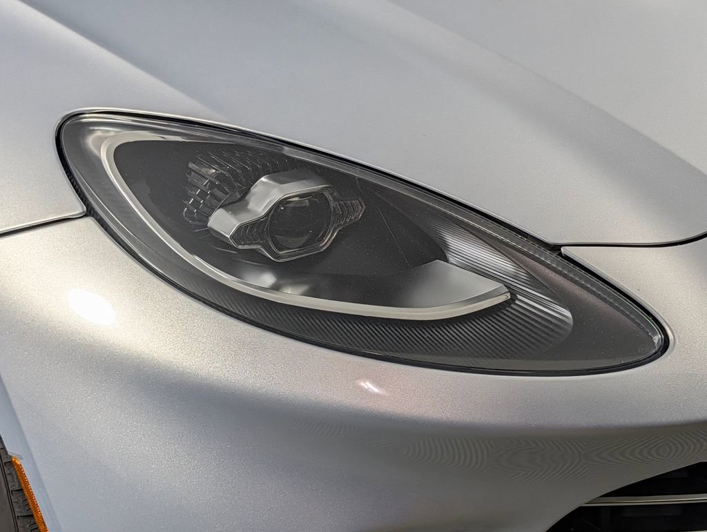 2021 Aston Martin DBX