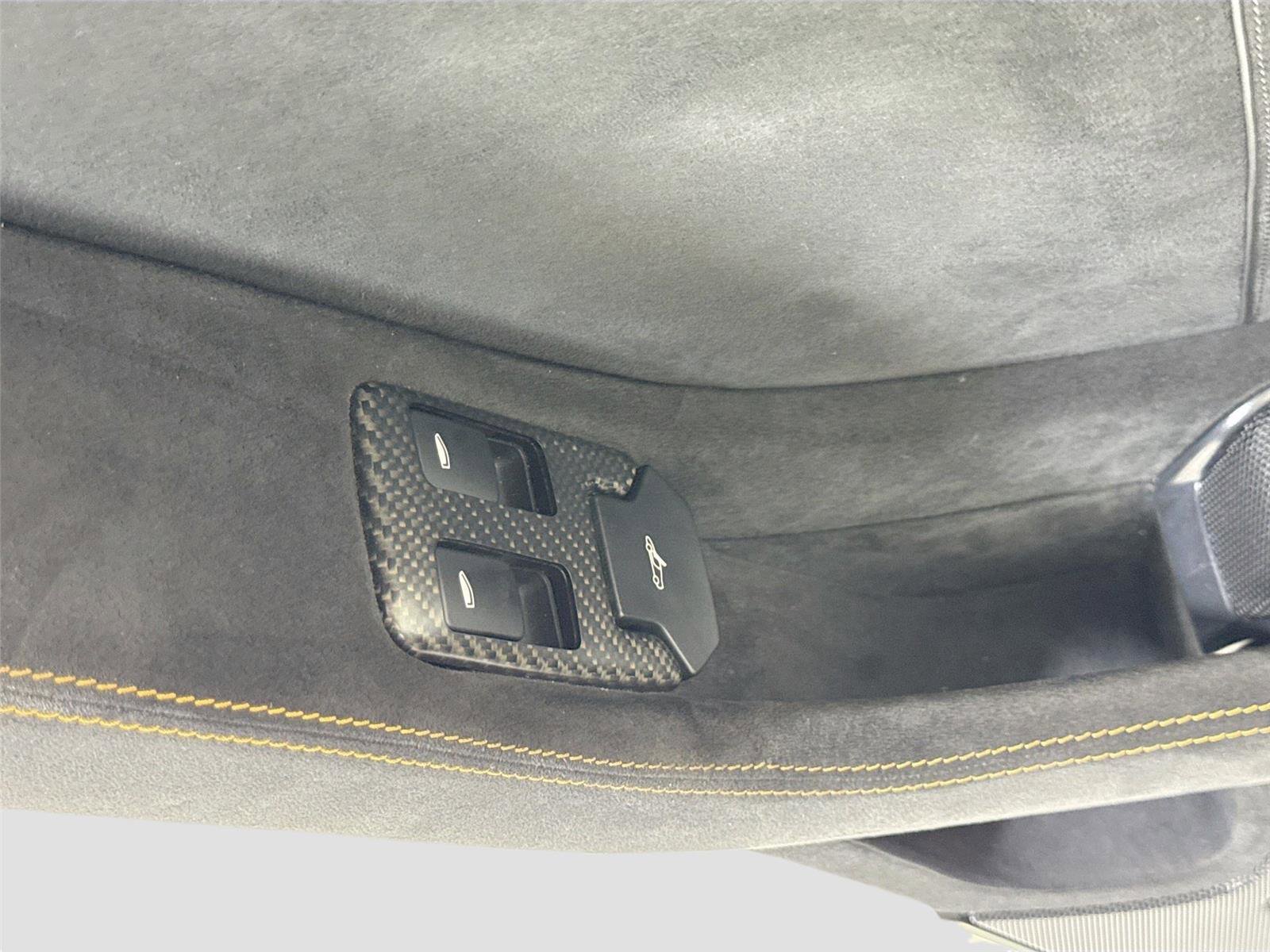 Used 2016 McLaren 675LT Coupe photo 12