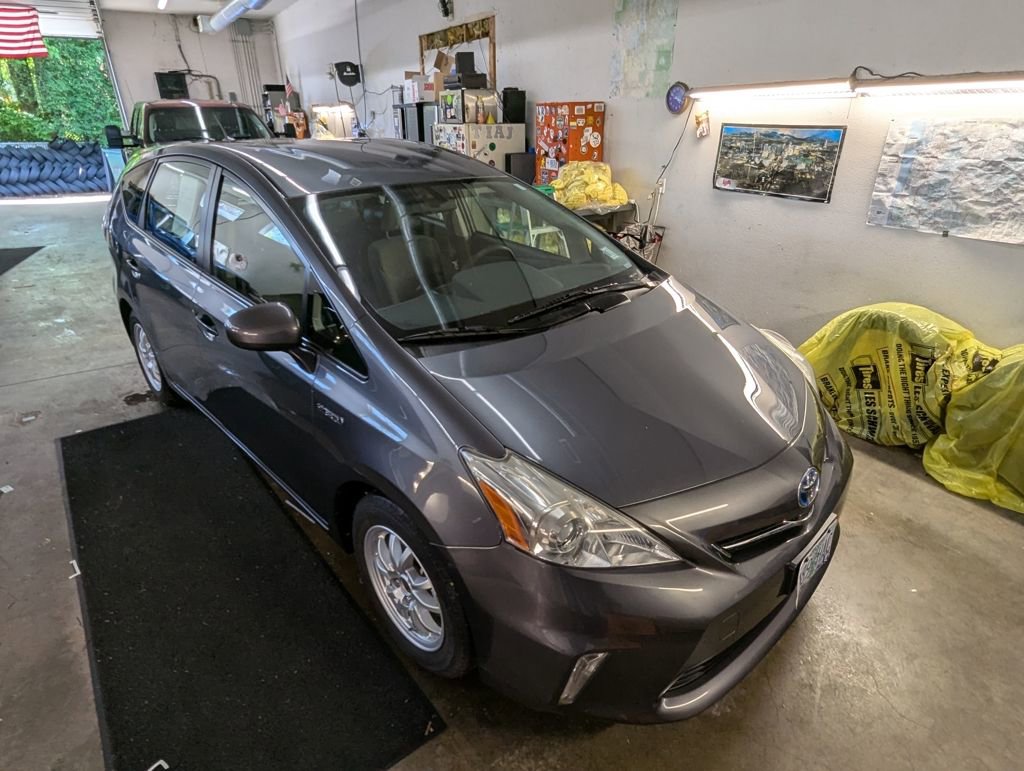 2014 Toyota Prius V Three