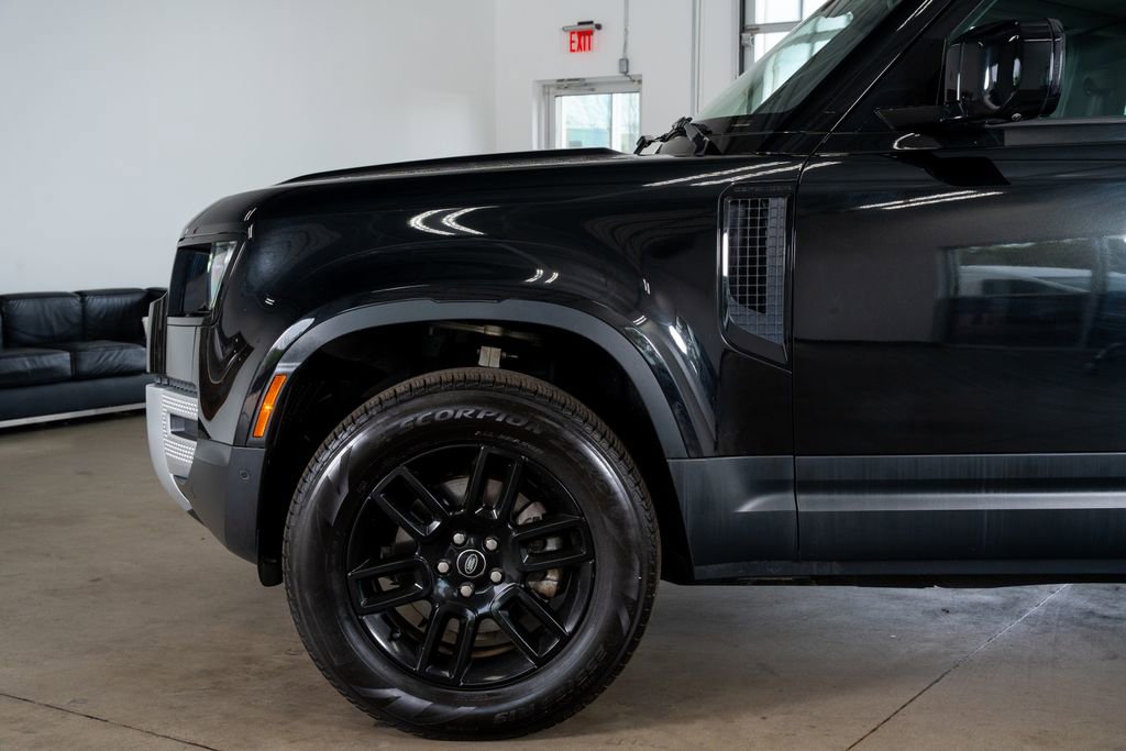 2025 Land Rover Defender 110 S