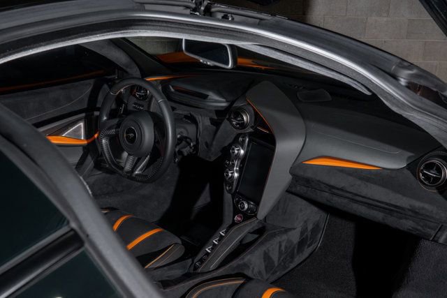 Used 2019 McLaren 720S Performance photo 10
