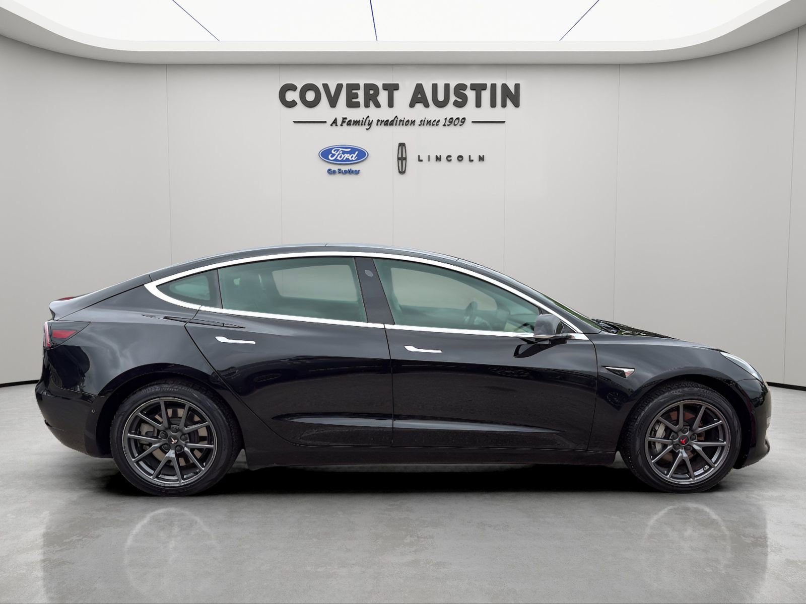 2019 Tesla Model 3 Standard Range Plus