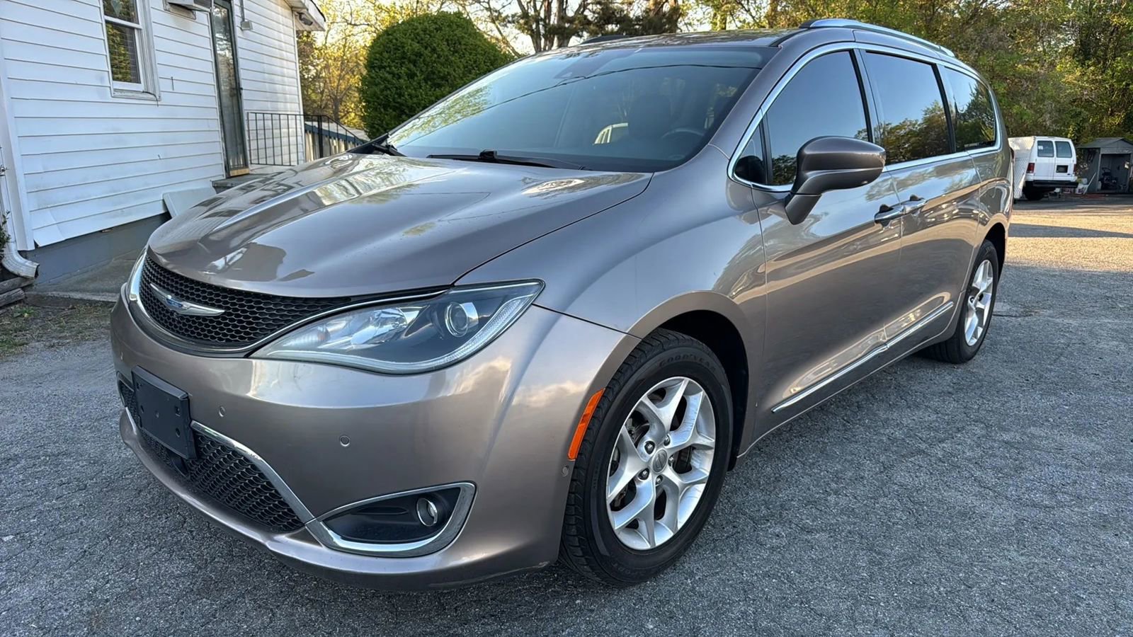 2018 Chrysler Pacifica Touring-L Plus