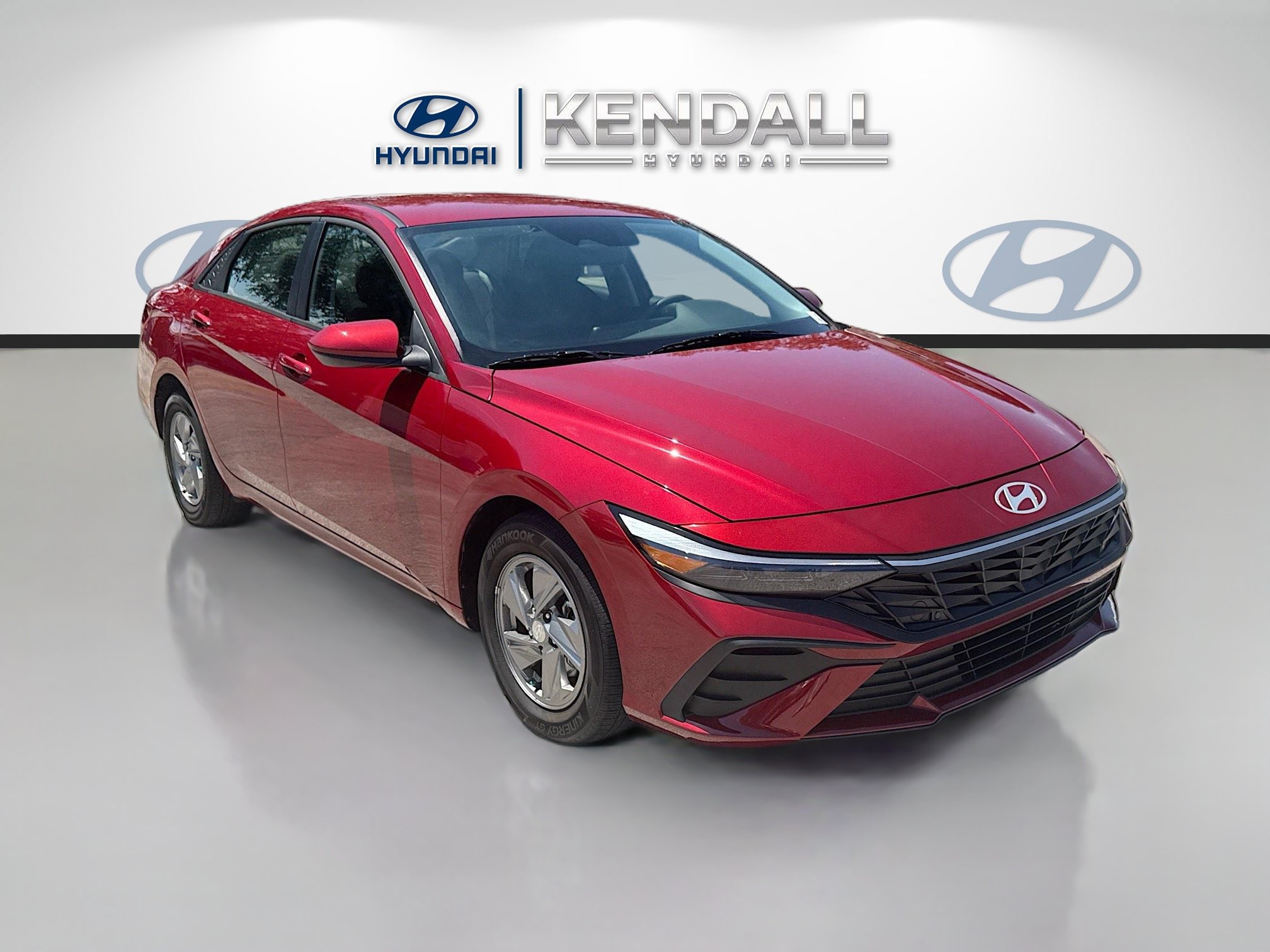 Used 2025 Hyundai Elantra SE