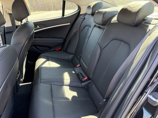 2022 Genesis G70 2.0T